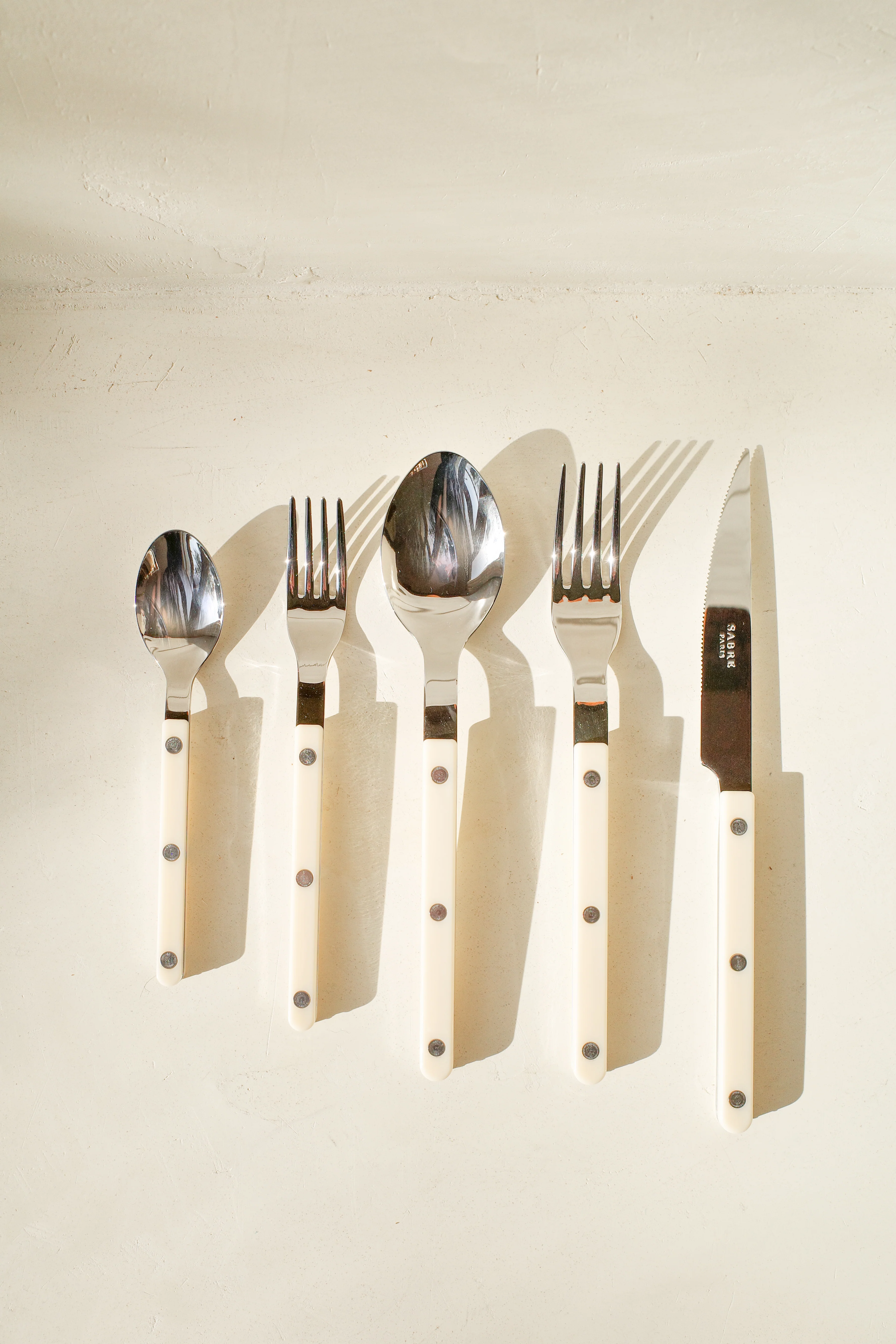 Ivory 5 Piece Place Setting - Image 2