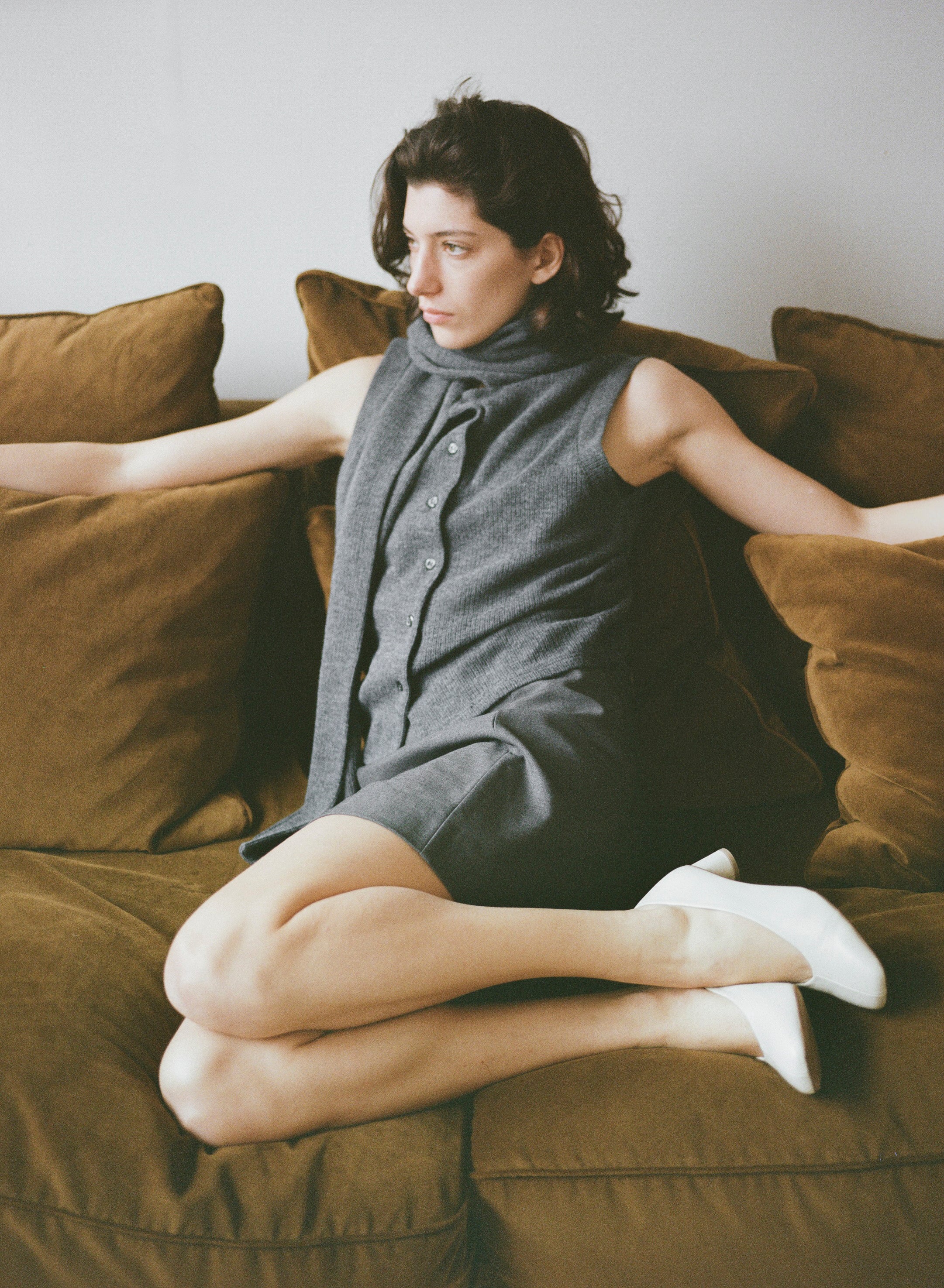 Camila in Hueso - Image 4
