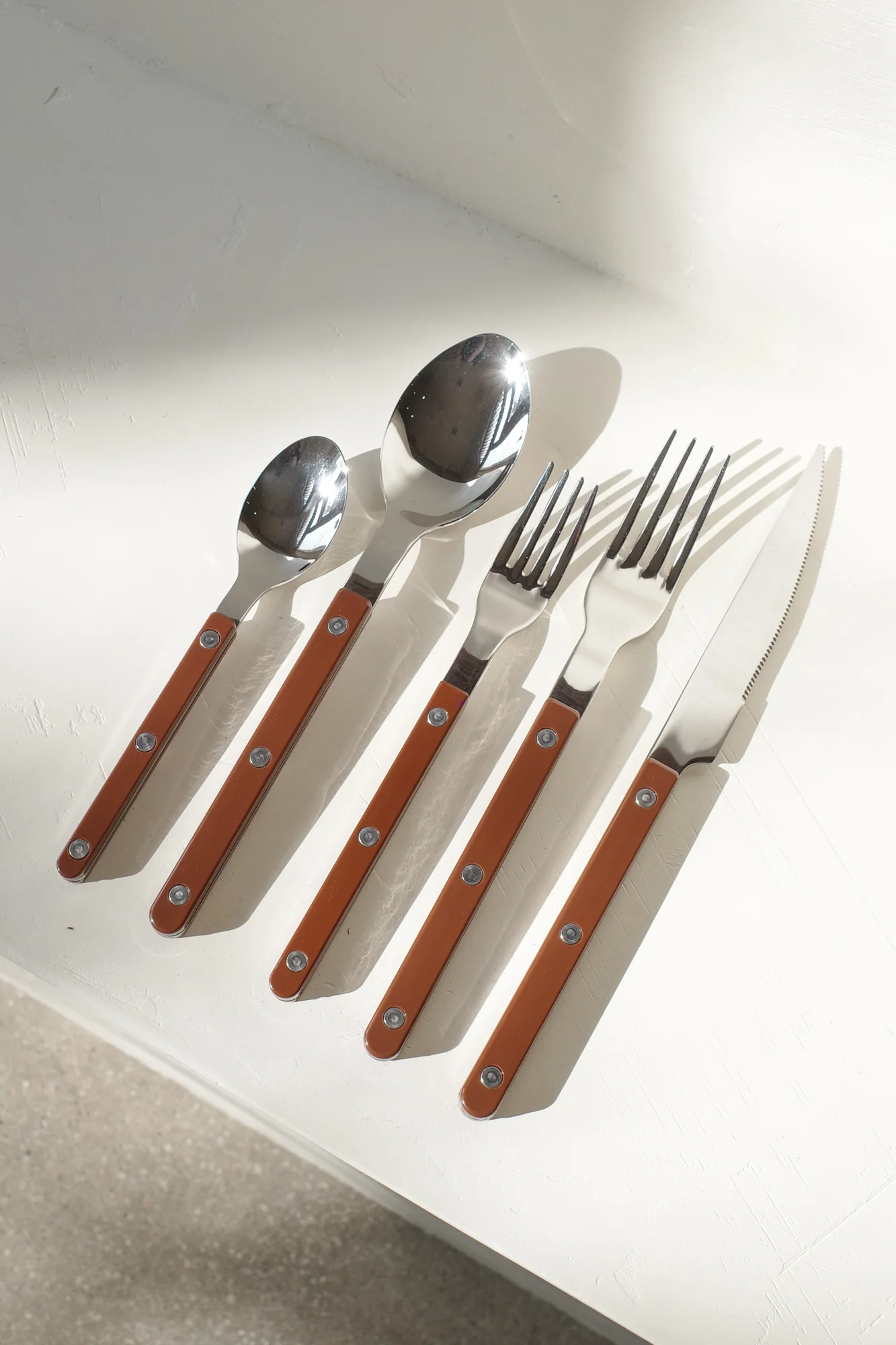 Chocolat 5 Piece Place Setting