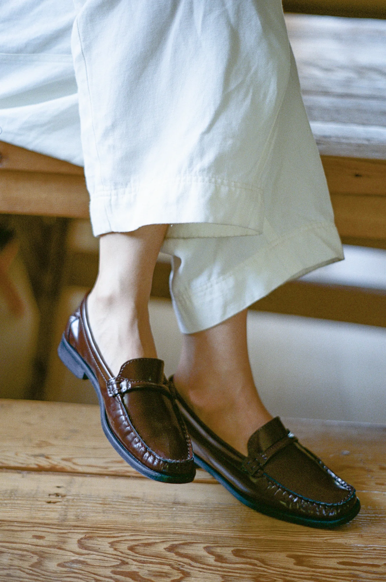 Elian in Chestnut - Image 7