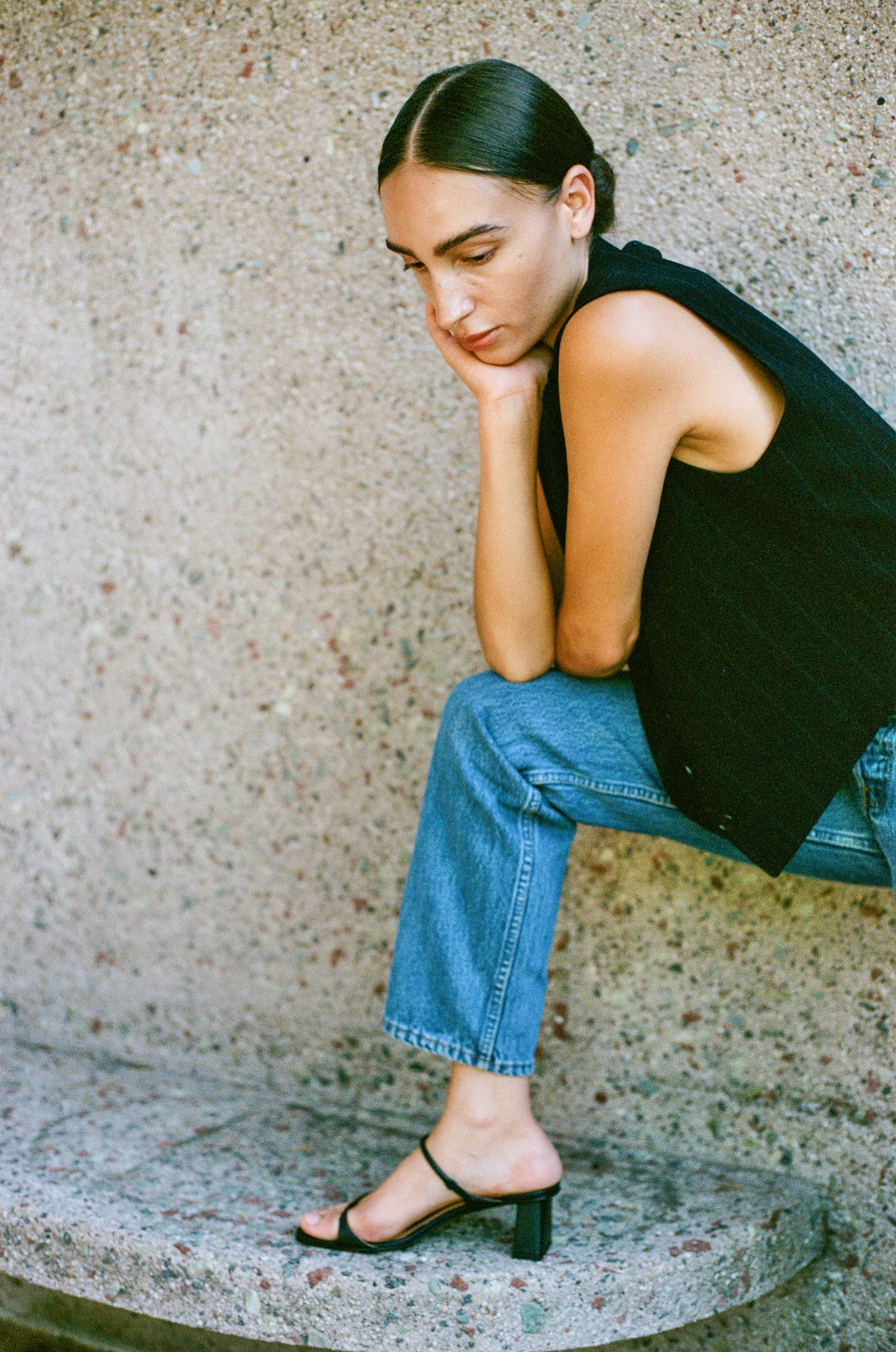 Gael in Black - Image 4