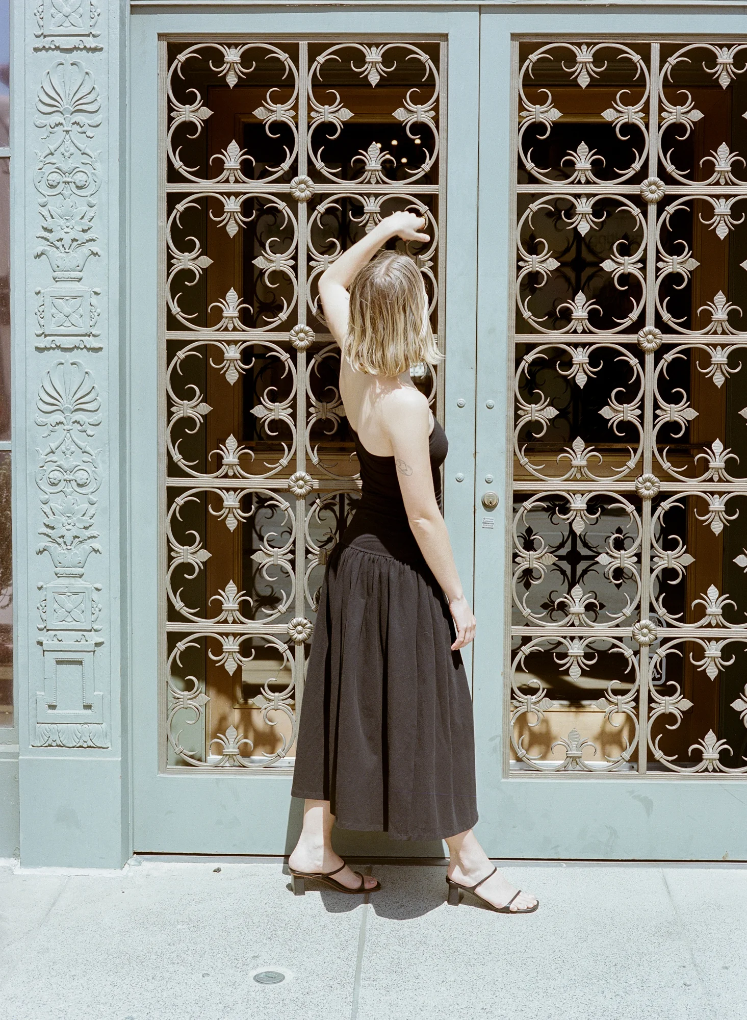Gael in Black - Image 6