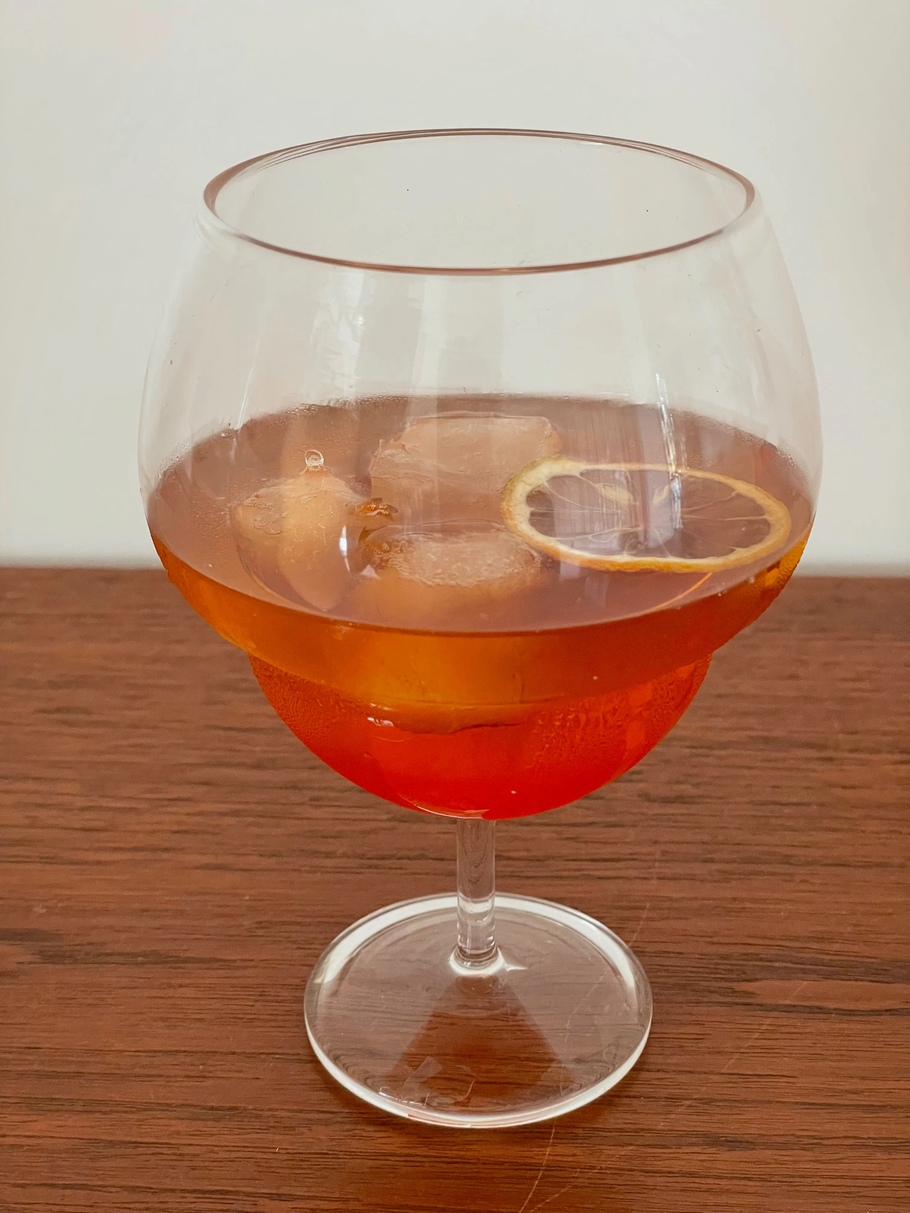 Nalini Red Wine Glass - Image 3