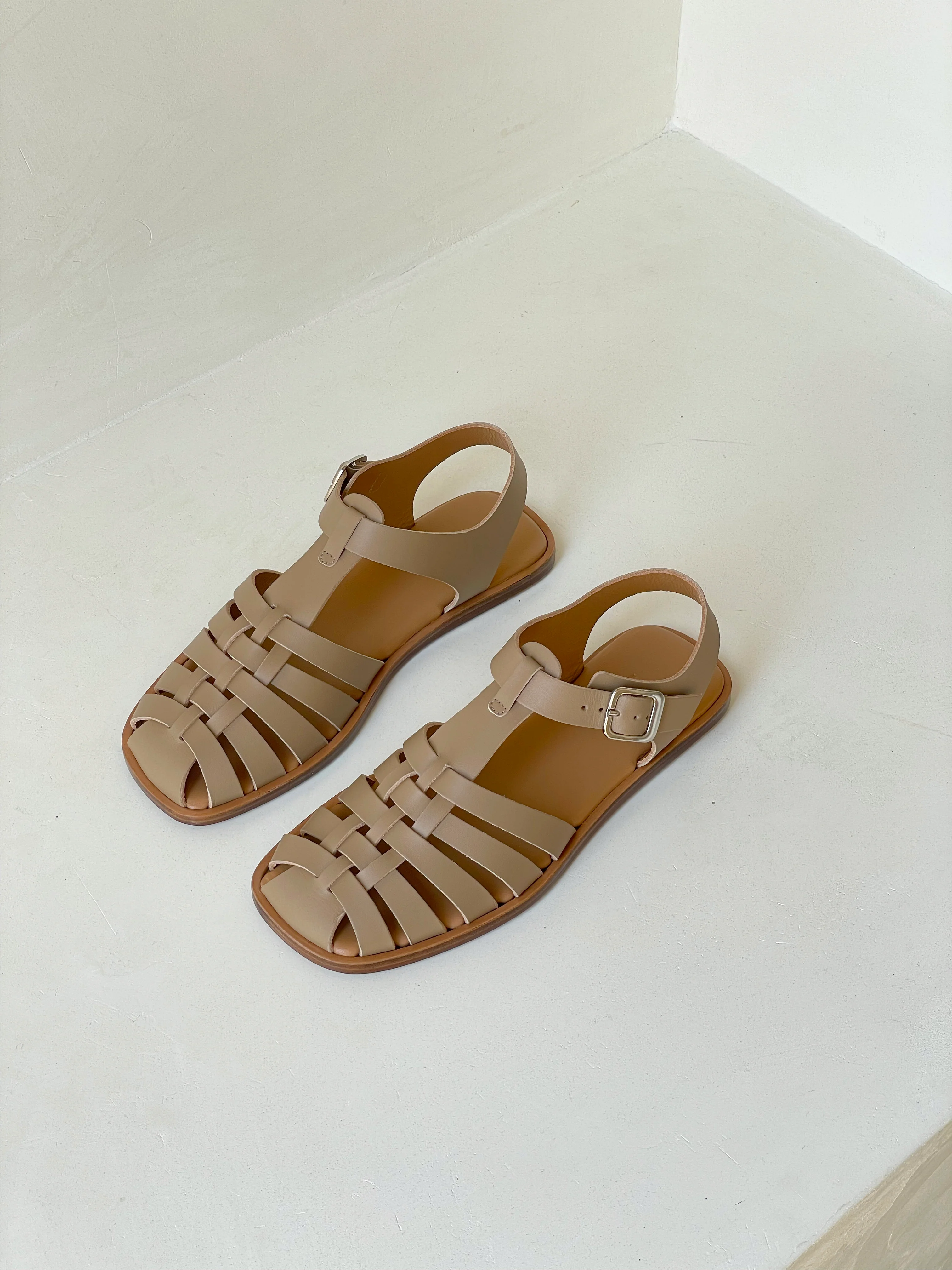 Rio in Taupe - Image 7